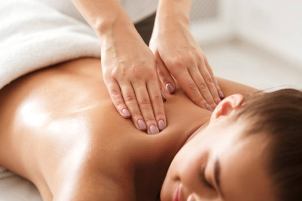 LeAnna Robak, Massage Therpist