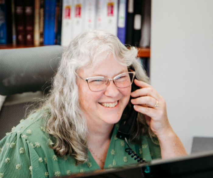 Jennifer Walters, Receptionist