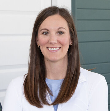 Dr Alyssa Fischbach-Charron